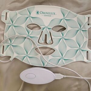 Omnilux Contour Face Mask - White and Green
